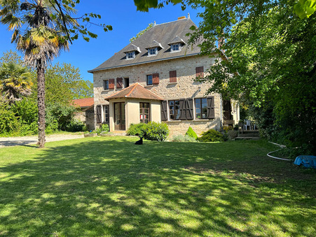 Le Vigeant  275 600 €