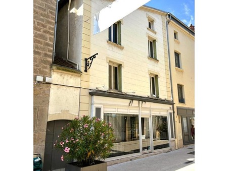 Montbrison  190 000 €