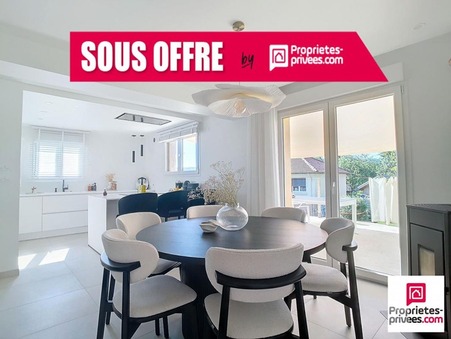 Valentigney  245 000 €