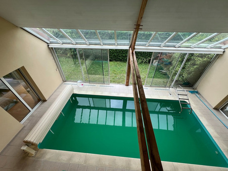 Nevers  336 000 €
