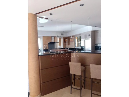 Maison sur Villefranche-sur-Mer ; 20 000 €  ; A louer Réf. 85390197-85390197