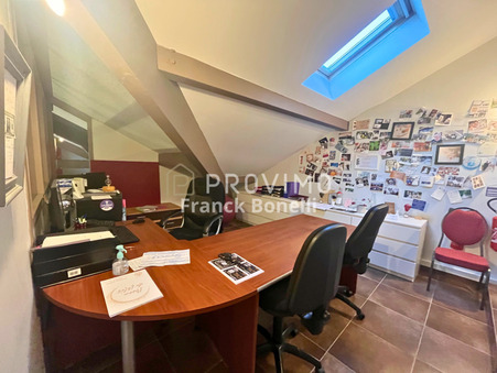 A vendre local commercial Cruseilles 74350; 1 219 000 € 