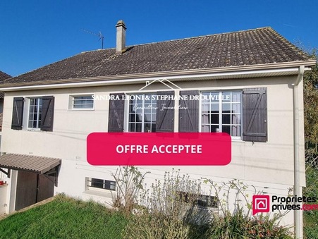 Jouy  178 900 €