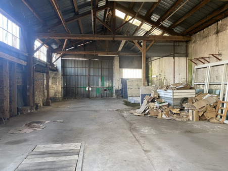 A vendre parking Lamarche 88320; prix nous consulter