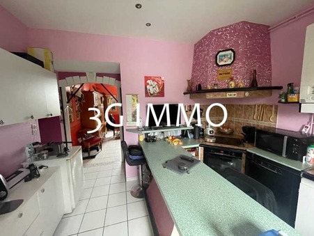 MOYEN  206 000 €