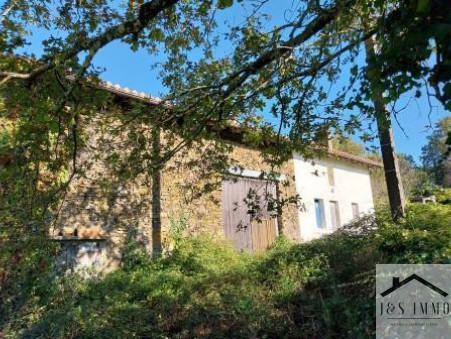 CHERVES CHATELARS 85 500 €