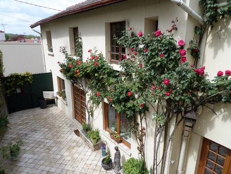 La celle saint cloud  950 000 €