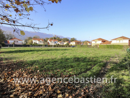 Saint-Genis-Pouilly  425 000 €