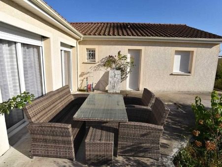 RIOM  386 000 €