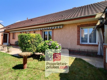 Villemandeur  225 000 €
