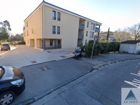 Parking 110 €  Réf. 32324 Luynes