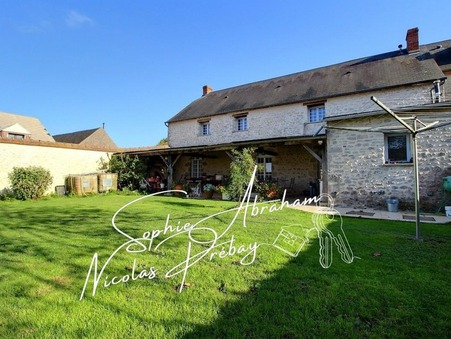 Toury  271 000 €