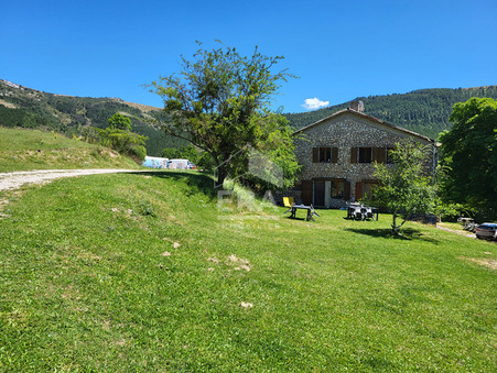 Sisteron  632 000€