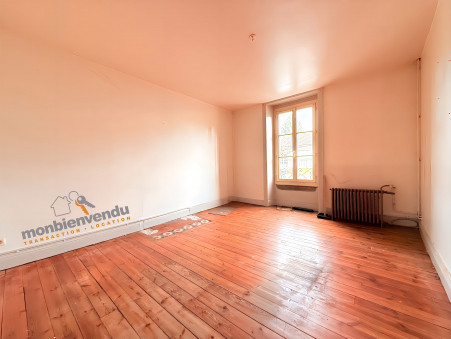 AURILLAC 60 000 €