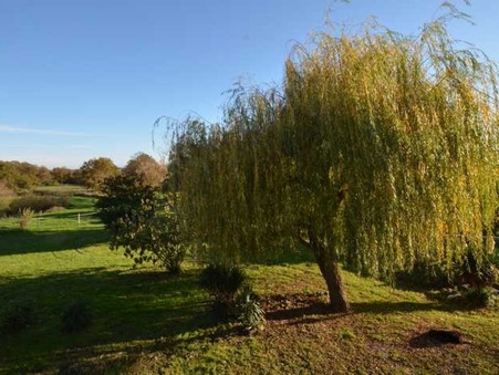CHAMBERAT  243 000 €