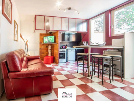 CHAMPFORGEUIL  100 000 €