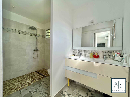 Maison sur Saint-Francois ; 339 000 &euro;  ; Achat Réf. CAR118