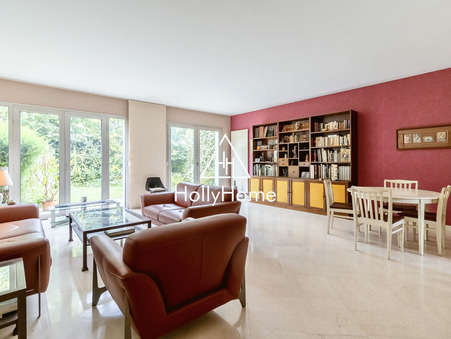 Vélizy-Villacoublay  680 000 €