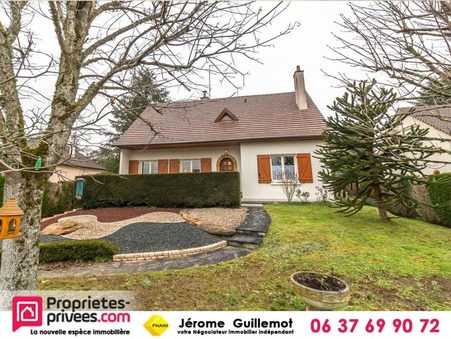 Gièvres  173 250 €