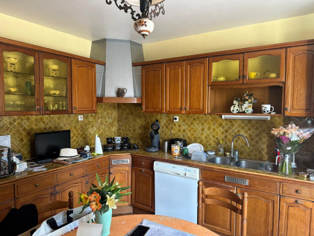ROMAGNAT  380 000 €