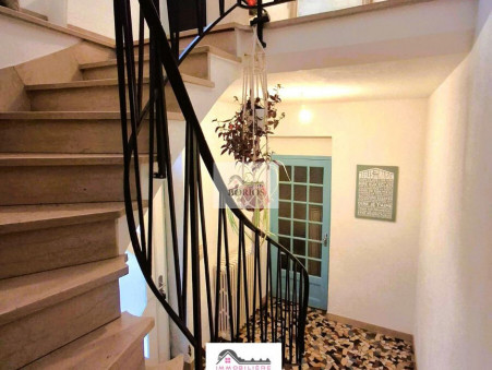 CHAMPFORGEUIL  153 500 €