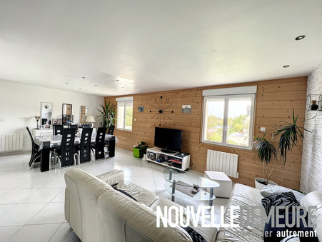 Hirel  375 840 €