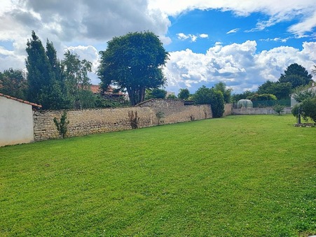 Saint-Maixent-l'école 30 990 €