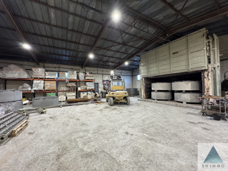 Local professionnel 4 000 &euro;  Réf. 58024 Bouc Bel Air