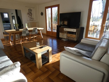 Ivry-la-Bataille  280 773 €