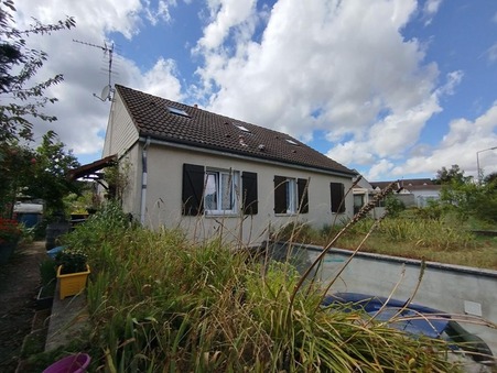 Veuzain-sur-Loire  196 990 €
