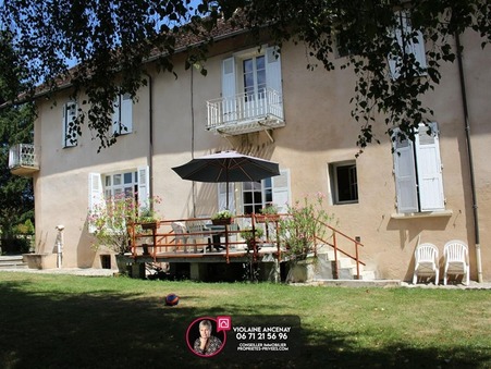 Saint-Genix-les-Villages  420 000 €