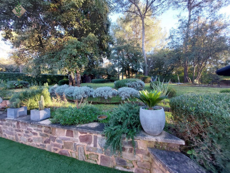 Haus 705 000 €  Réf. Villa 5 La Motte