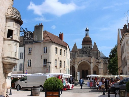Beaune 90 000 €