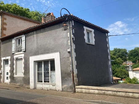 Confolens  107 000 €