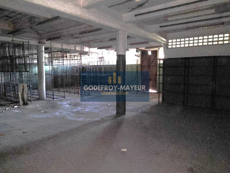 Local commercial 648 000 €  Réf. 1.23456 Pointe-à-Pitre