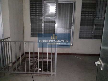 Local commercial 648 000 €  sur Pointe-à-Pitre (97110) - Réf. 1.23456