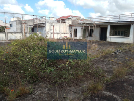 Local commercial sur Pointe-à-Pitre ; 648 000 €  ; Vente Réf. 1.23456