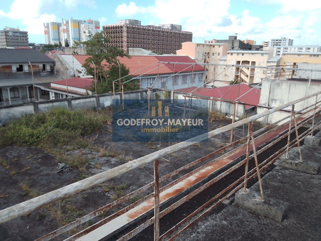 Local commercial 648 000 €  sur Pointe-à-Pitre (97110) - Réf. 1.23456