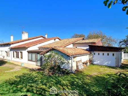 Pamproux  184 900 €