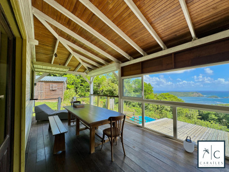 Maison sur La Trinite ; 530 000 €  ; Vente Réf. CAR122