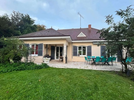 Angerville  349 000 €