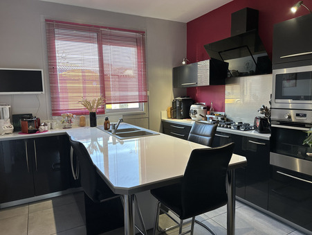 Maison sur Cognac ; 291 000 €  ; A vendre Réf. 3_MACA