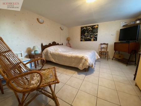 MIGNE AUXANCES  225 750 €