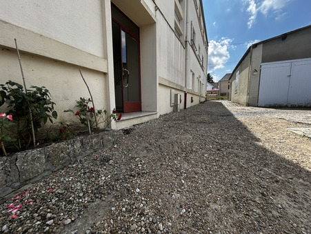 Paray-le-Monial 56 160 €