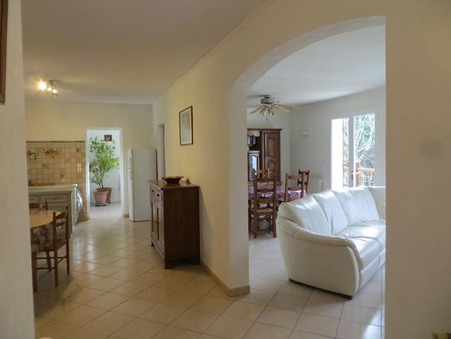 Mauzac-et-Grand-Castang  257 900 €