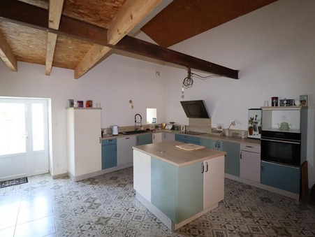La Foye-Monjault  331 520 €