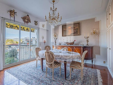 Vente appartement 720 000 €  Nice