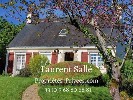 Questembert  295 000 €