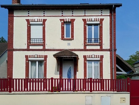 Bornel  315 000 €