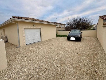 Cognac  244 380 €
